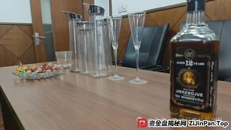 见女网友一顿饭花了3000多元 30余人遭遇“酒托诈骗”5天蚀财10万